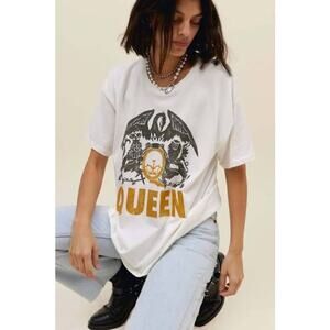 DAYDREAMER QUEEN GLITTER CREST MERCH TEE - VINTAGE WHITE SIZE: M